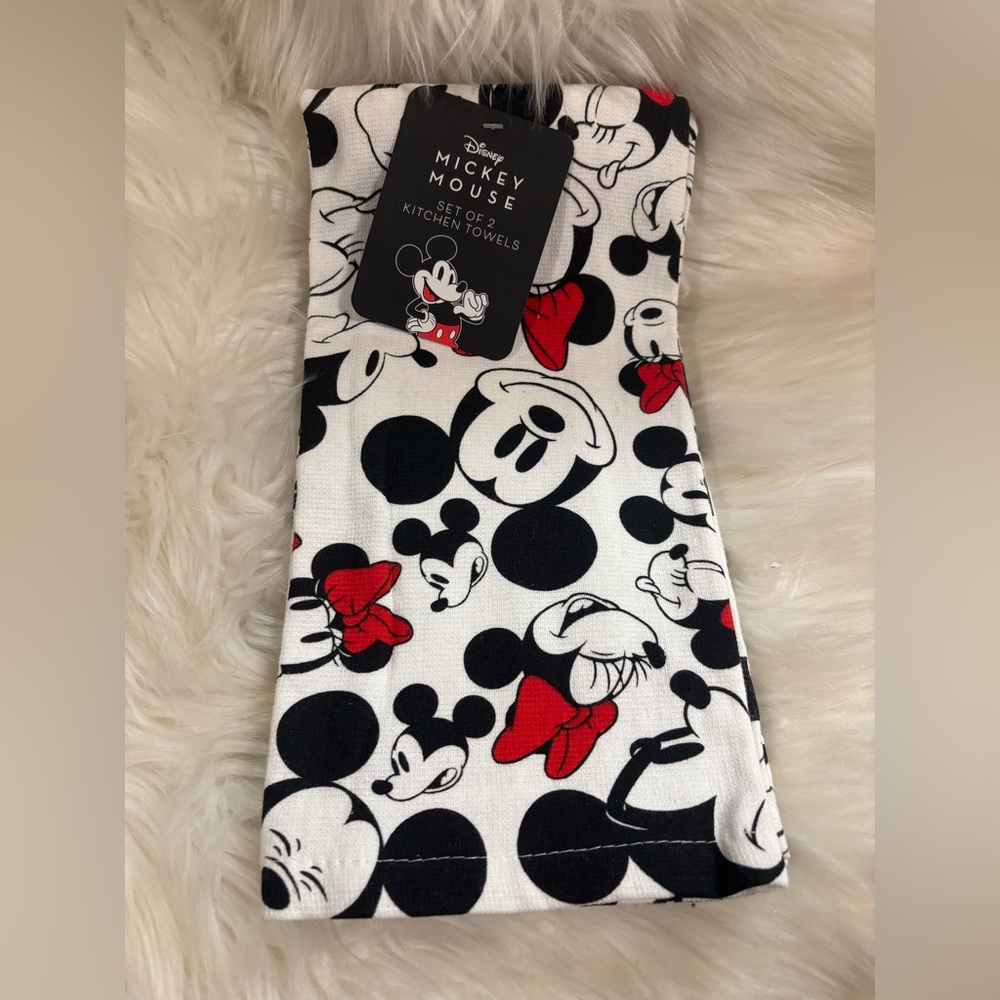 Disney Mickey and Minnie Set of 2 Kitchen Dish Towels